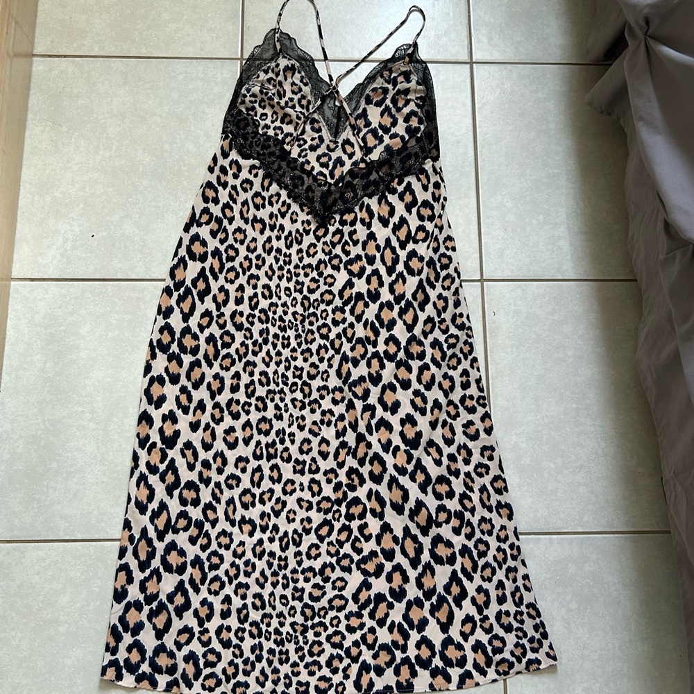 Victoria's Secret Very Sexy leopard print chemise slip dress - Picture 8 of 9
